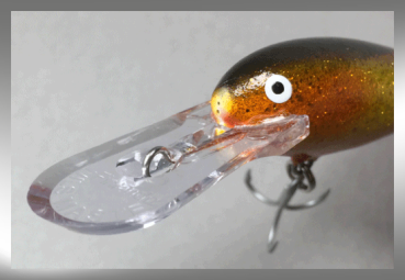 Nils Master HAKA DEEP DIVING 7cm Wobbler, Gewicht: 8 g, Farbe: 226 Rainbow Fish Glitter