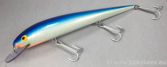 Luckylures: Der Importeur und Fachhändler der Marken Nils Master, Karikko,  Turus Ukko, Bagley, Bete und Gibbs Delta Der 25 cm lange Nils Master  INVINCIBLE in der schwimmenden 046er Farbe ist mit siener