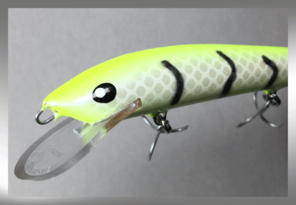 Nils Master INVINCIBLE Floating Wobbler, Größe: 15 cm, Farbe: 117 Sonderfarbe Yellow Ghost, Gewicht: 30 Gramm