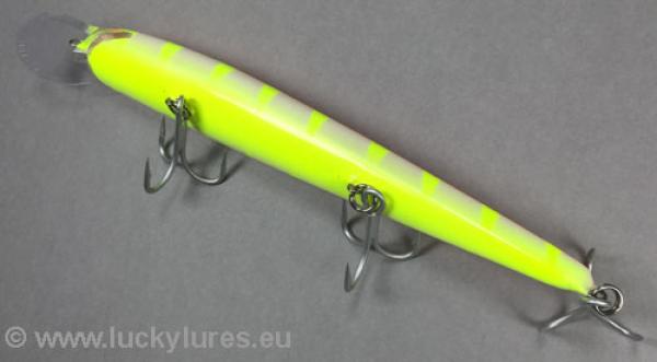 Nils Master Invincible 18 cm Floating Wobbler (reduziert mit minimalen Lackfehlern und beschädigter Verpackung), Farbe: 070 orange/weiß/gelb gestreift, Gewicht: 40 Gramm